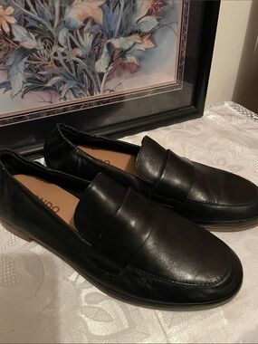 Loafers by Blondo